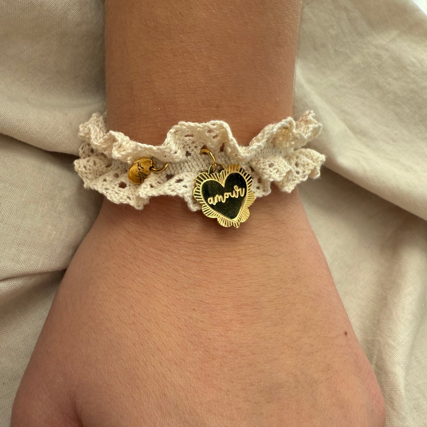 Froufrou, Amour et Dentelle