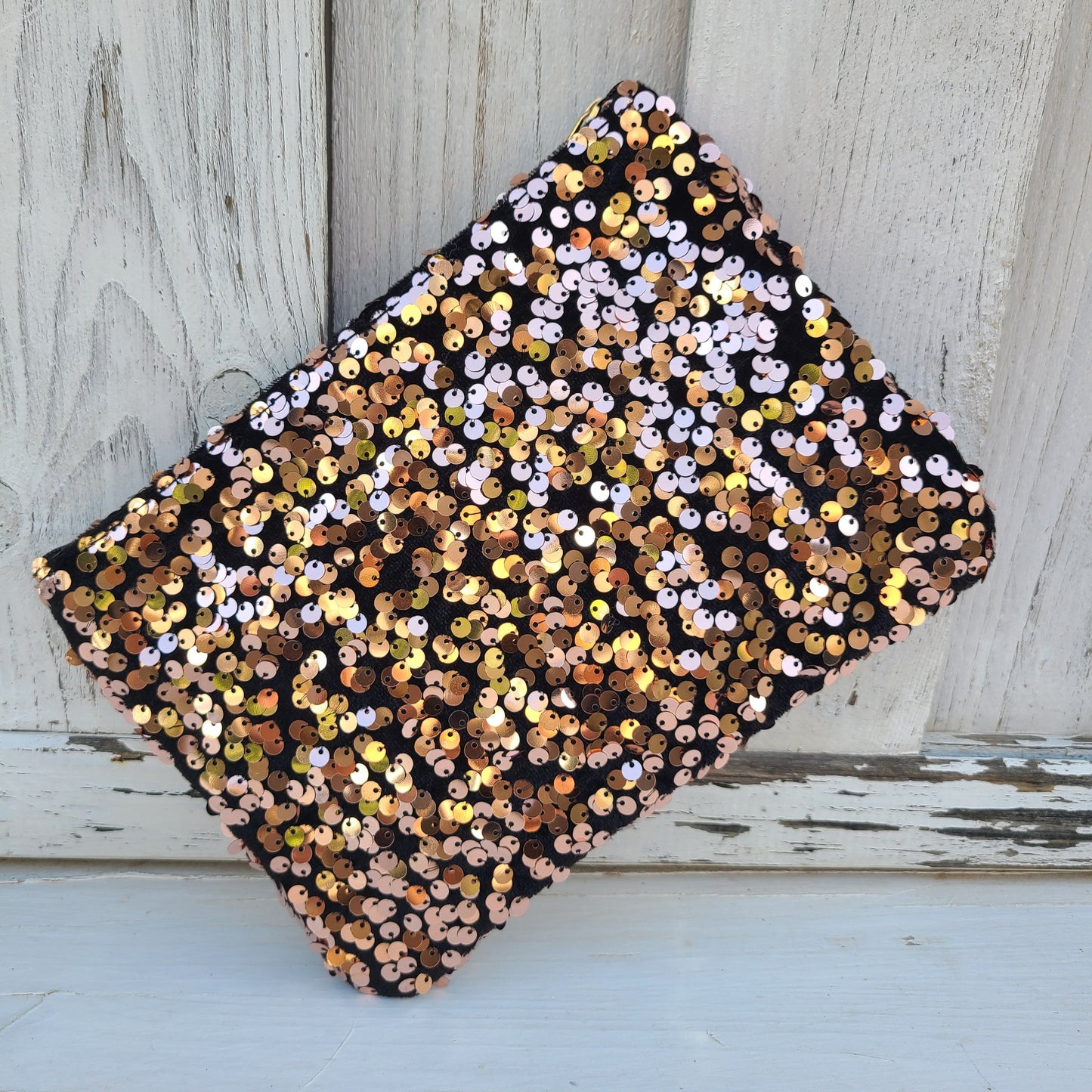 Pochette pailletée en sequins